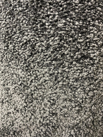 Luxurious Carpet – Plush Comfort & Bold Elegance