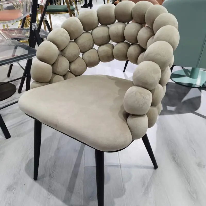 Modern Accent Seating for Stylish Interiors